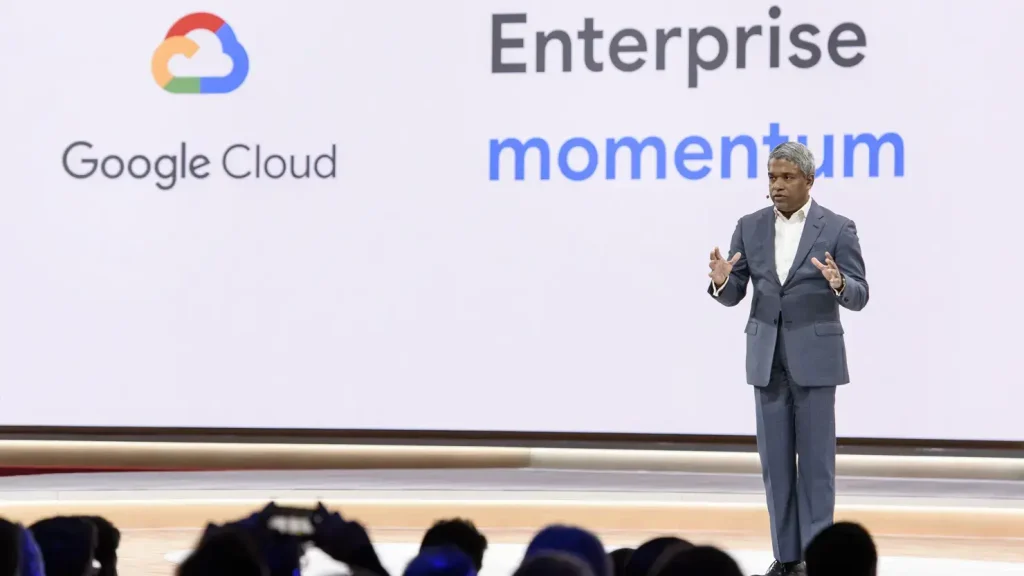 Генеральный директор Google Cloud, Томас Куриан, выступает на мероприятии Google Cloud Next в Сан-Франциско, 9 апреля 2019 года.