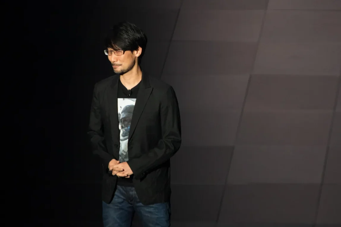 PlayStation отказался от проекта Хидео Кодзимы, «Physint», из-за проблем с бюджетом и несоблюдения сроков.