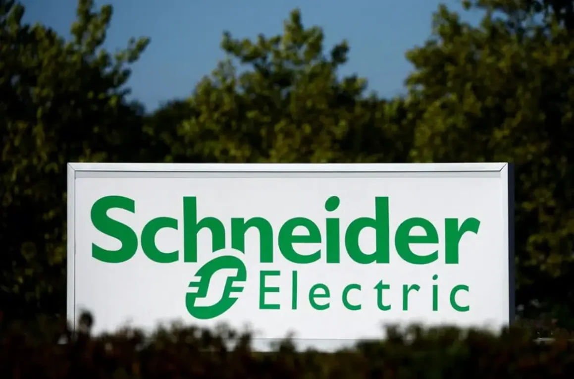 Schneider Electric покупает американского разработчика ПО, PTC, за 22,6 млрд долларов.